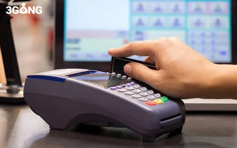 Quẹt thẻ tín dụng trên máy POS như thế nào?