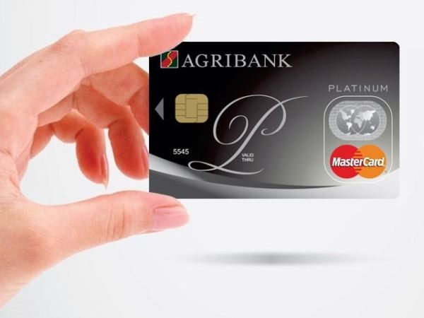 Mục đích thu phí thường niên của Agribank là gì?