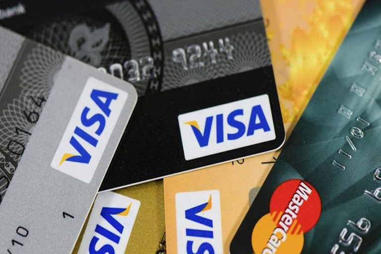 Thẻ VISA Credit là gì?
